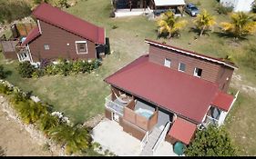 Lili Bungalows